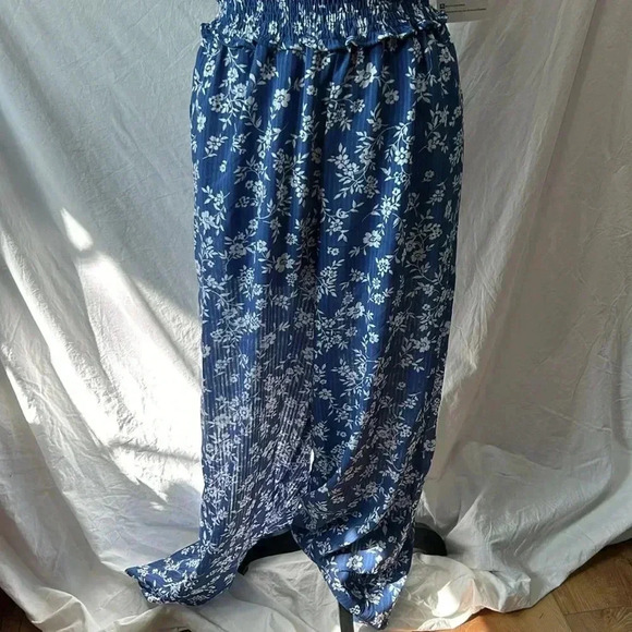 Floral jumpsuit - Picture 3 of 7